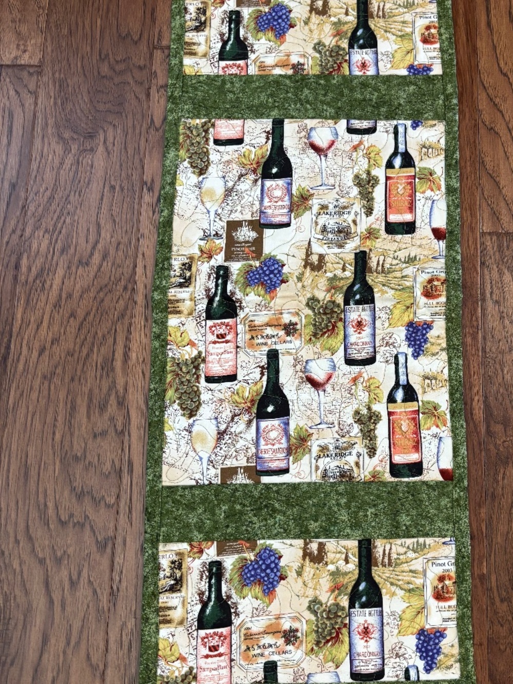 Table Runner - Wine Motif.  Brand New!